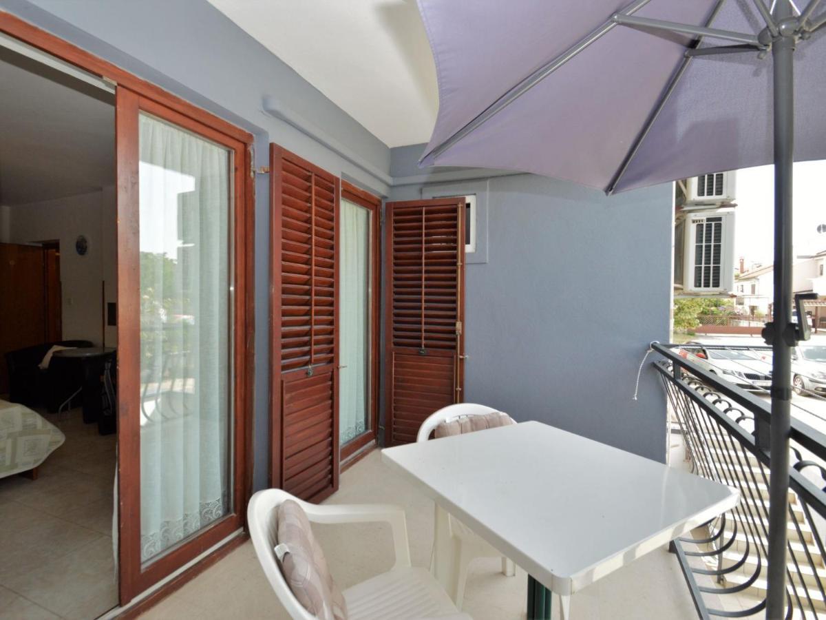 Alba - Roj157 By Interhome