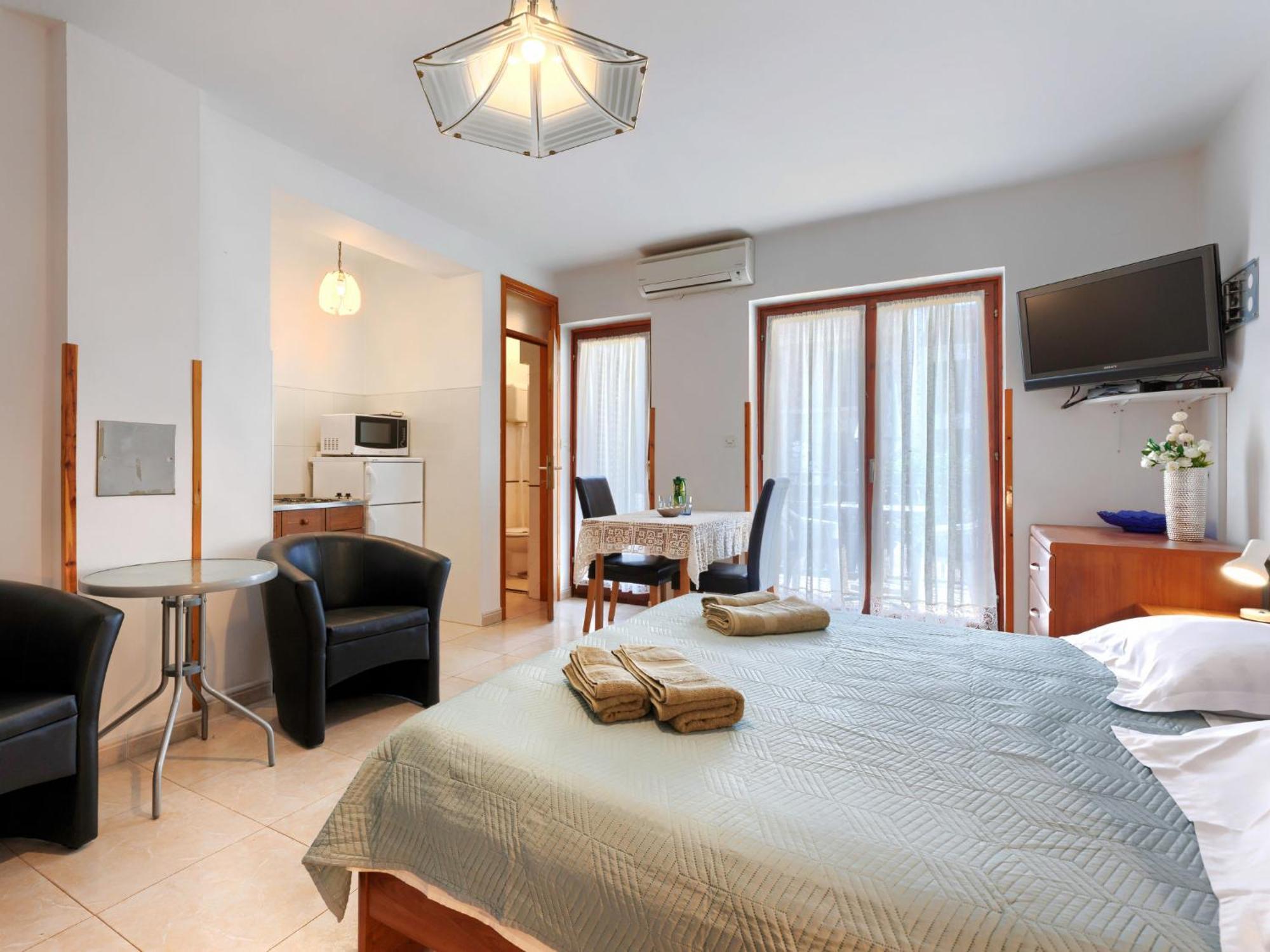 Alba - Roj157 By Interhome